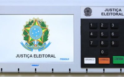 Bolsonaro cobra do TSE respostas às Forças Armadas sobre urnas