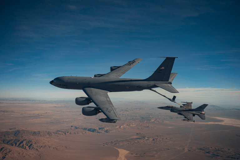O KC-135 Stratotanker é uma aeronave de reabastecimento aéreo da Força Aérea dos Estados Unidos. (Imagem: USAF)