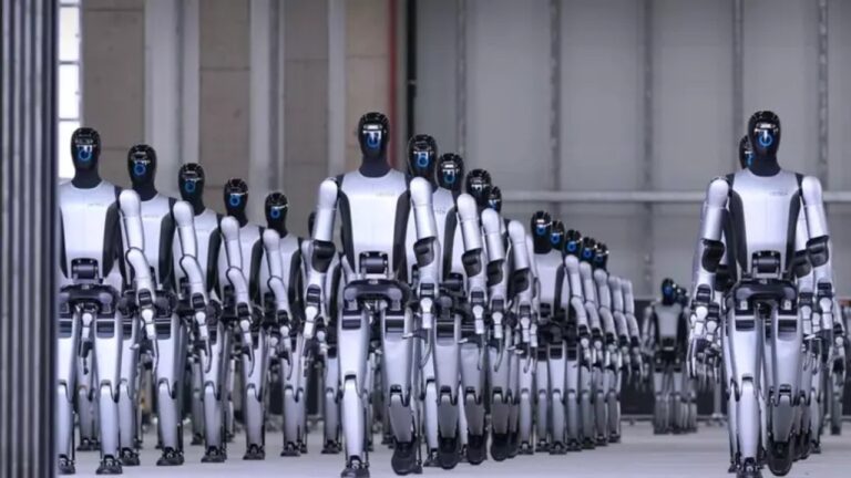 Robôs humanoides chineses / Crédito: Divulgação/UBTech Robotics