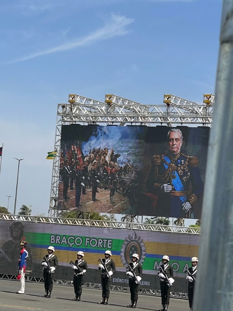 Marechal Duque de Caxias aparece em imagem gerada por Inteligência Artificial em cerimônia do Dia do Soldado