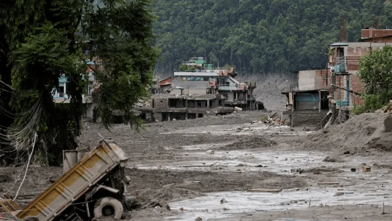 Tragédia no Nepal causo centenas de mortes