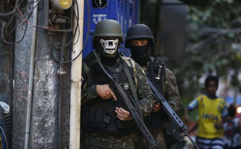 EXERCITO ROCINHA