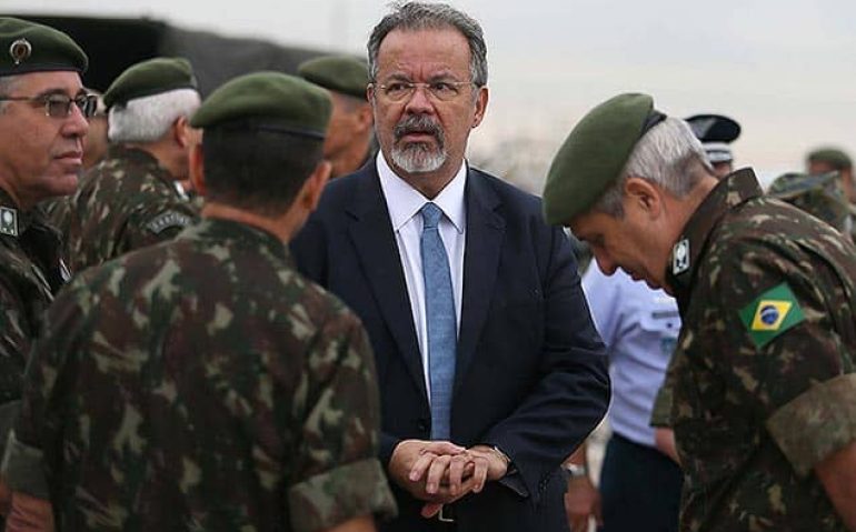 Embarque da última tropa brasileira para o Haiti
