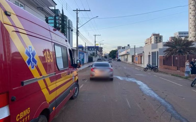 Acidente foi no Centro de Unaí — Foto: Corpo de Bombeiros/Divulgação