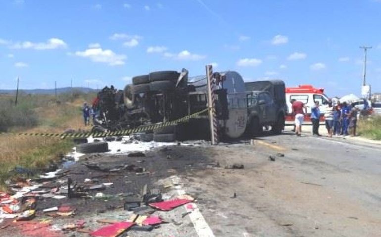 Acidente na BR-423 vitimou um motorista
Foto: Divulgação / PRF