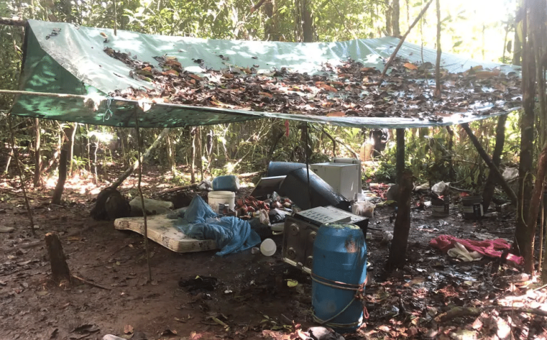 Acampamento dos garimpeiros (Forças Armadas)