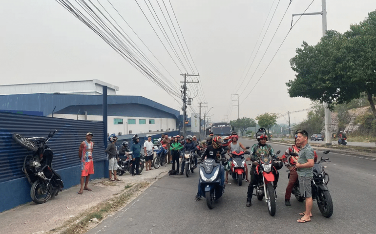 Caso aconteceu na madrugada desta quinta-feira. — Foto: Jucélio Paiva/Rede Amazônica