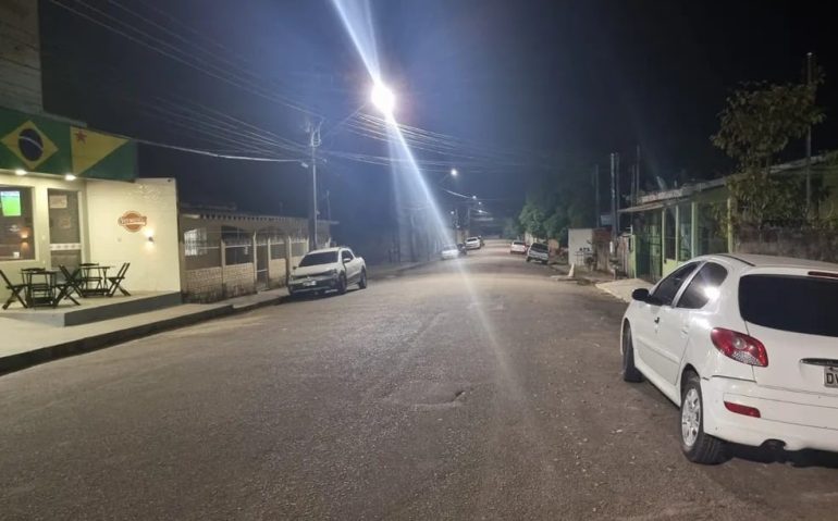 Em junho, populares relataram forte odor de gás lacrimogêneo na região do bairro Bosque, em Rio Branco — Foto: Arquivo pessoal