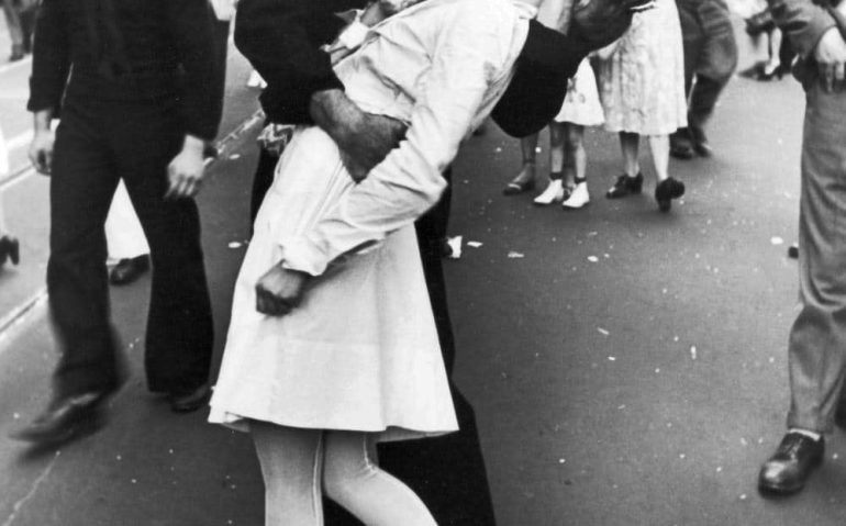 BEIJO SEGUNDA GUERRA