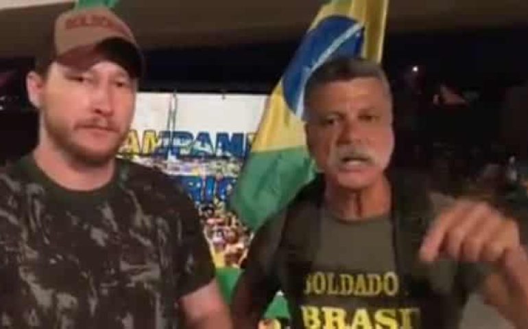 Bolsonaristas pregam fechamento do Congresso Nacional e do STF