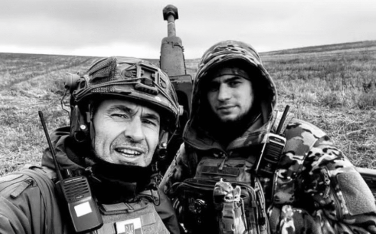 Bilionário Vsevolod Kozhemyako no front da guerra na Ucrânia —  Reprodução X.png