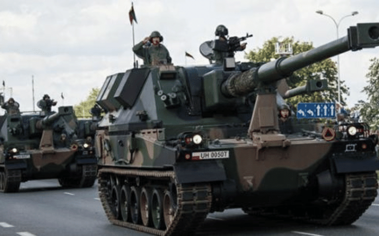 Tanques de guerra poloneses; o país está adquirindo novos tanques da Coreia do Sul, além de obuses e sistemas de foguetes
Imagem: Divulgação/Republic of Poland