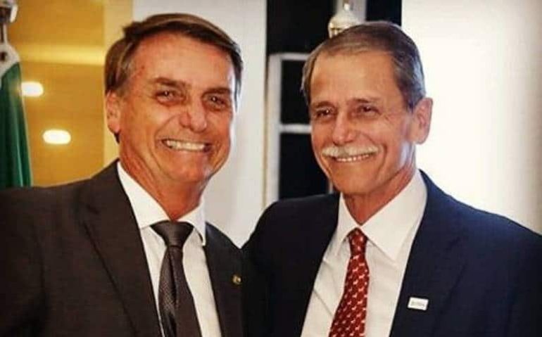 General Paulo Chagas ao lado do então presidente Jair Bolsonaro  @generalpaulochagas no Facebook