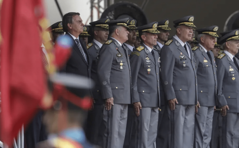 O presidente Jair Bolsonaro participa da formatura de cadetes na AMAN, em Resende Gabriel de Paiva