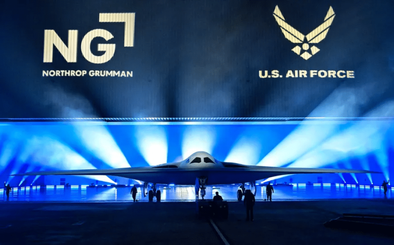Força Aérea americana apresentou seu novo bombardeiro de alta tecnologia Frederic J. BROWN / AFP