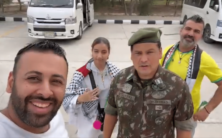 Brasileiros saindo de Gaza