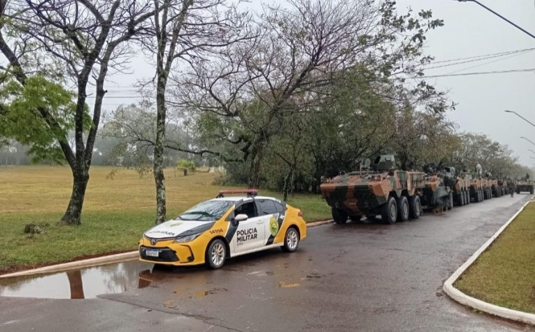 COMBOIO DO EXÉRCITO NO PARANÁ