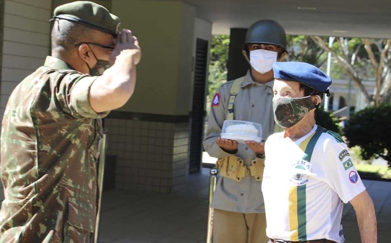 CORONEL NESTOR 103 ANOS1