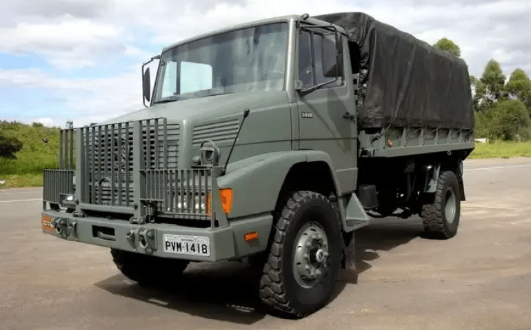 Caminhão operacional MBB 1418