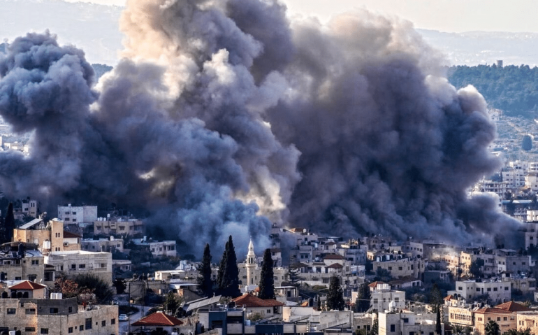Campo de refugiados bombardeado na cisjordânia