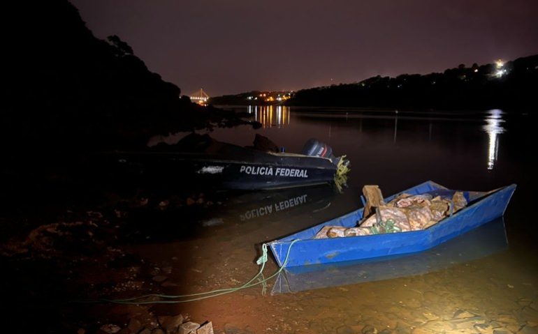 Carga de peças apreendida em Foz