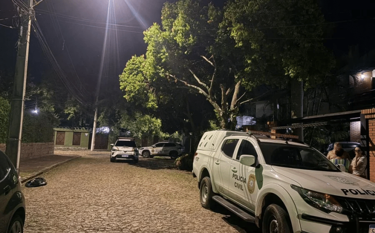 Criminoso morreu após invadir casa de sargento do Exército no bairro Ipanema, em Porto Alegre - Imagem: Brigada Militar