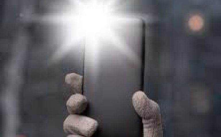 Celular lanterna