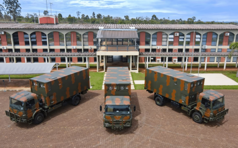 Novos Centros de Comando e Controle Móveis foram entregues em 26 de Novembro de 2025 - Reprodução/Exército Brasileiro