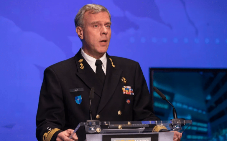 O presidente do comitê militar da Otan, o tenente-almirante Rob Bauer, da Marinha Real Holandesa