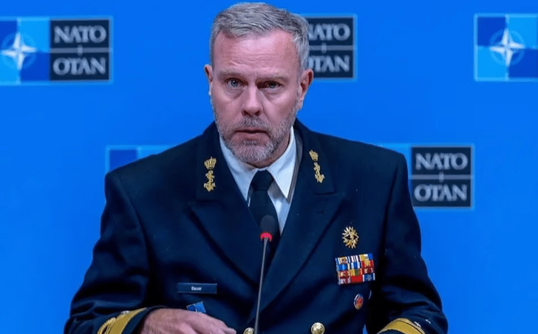 Almirante Rob Bauer, presidente do Comitê Militar da OTAN