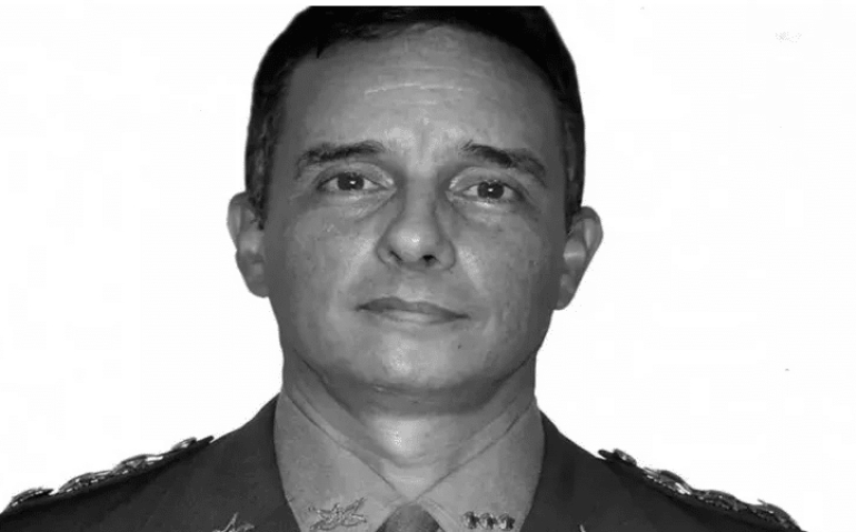 O coronel Álvaro Roberto Cruz Ferreira Lima morreu após ser atingido por linha chilena durante queda de parapente