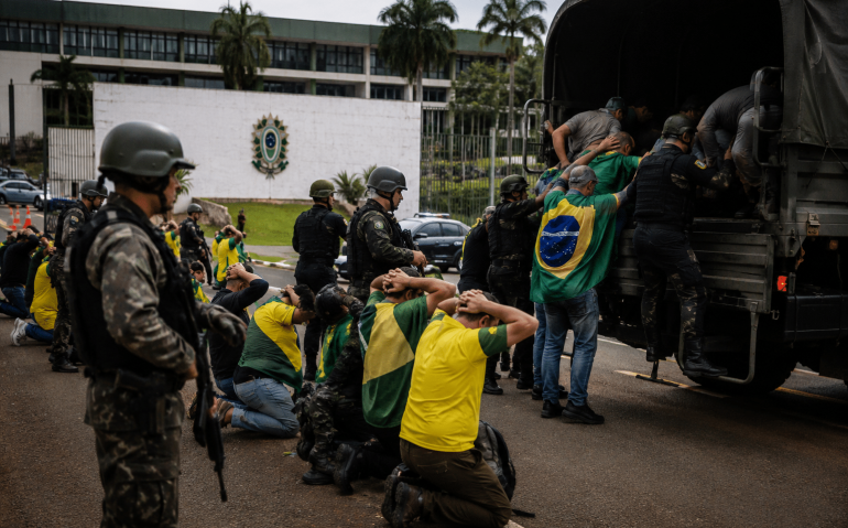 Projeto cria o Dia da Perfídia, em referência ao 9 de Janeiro de 2023 (Imagem ilustrativa, gerada por IA)