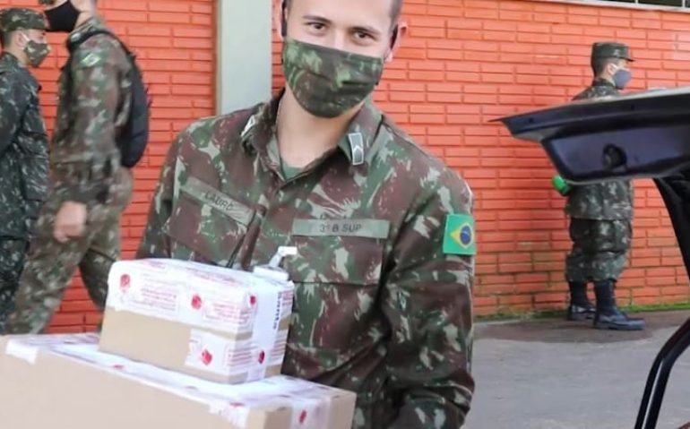 Militares apoiam a entrega dos medicamentos - Foto: Exército/Divulgação