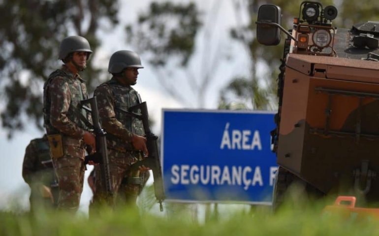 Eb CERCA PRESÍDIO EM BRASÍLIA