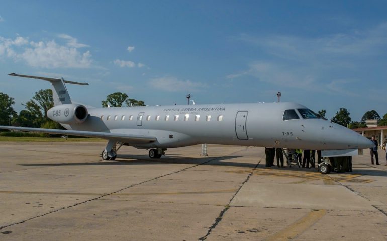 Força Aérea da Argentina recebeu o jato Embraer ERJ-140 LR