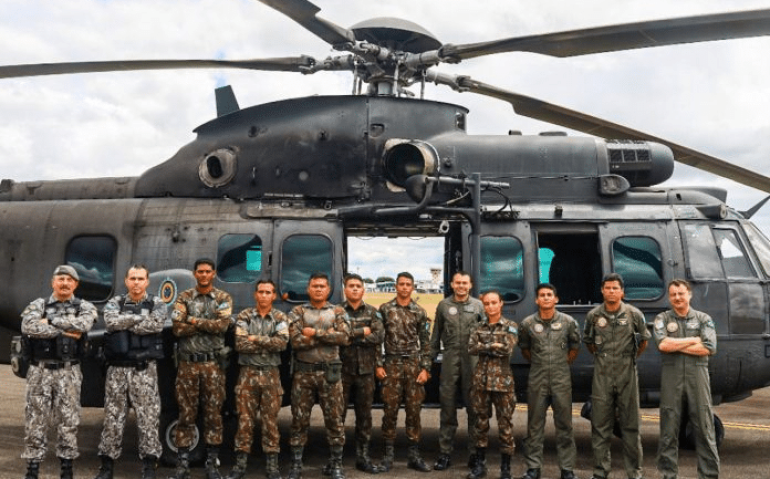 Equipe do EB base yanomami