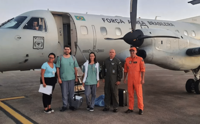 Equipe transplante coração menino de Blumenau