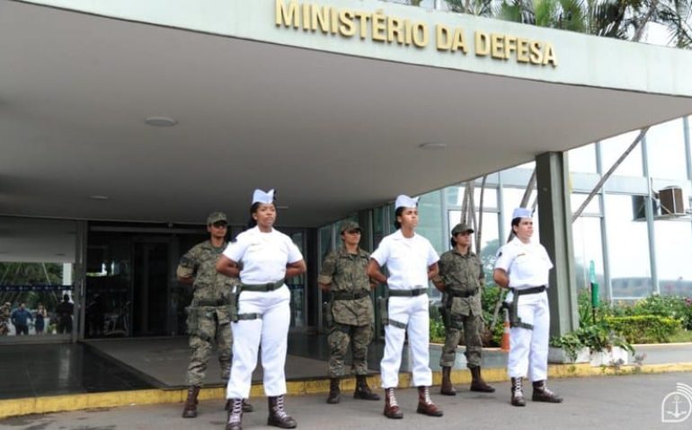 FUZILEIRAS NAVAIS NO MINISTÉRIO DA DEFESA