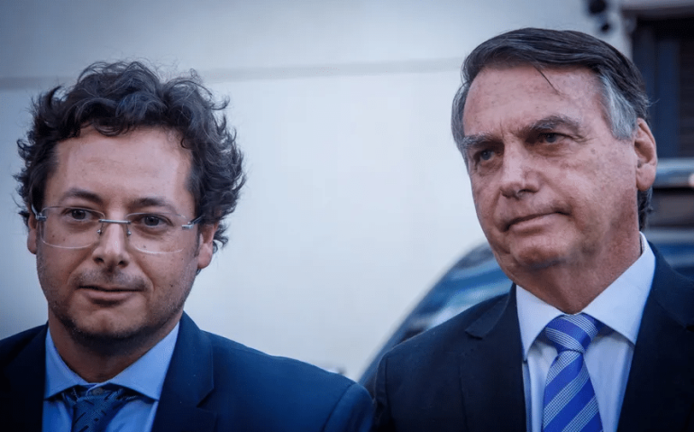 O advogado Fabio Wajngarten com Jair Bolsonaro — Foto: Brenno Carvalho