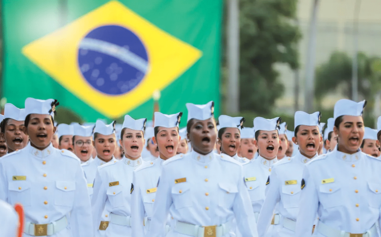 PIONEIRAS - Formatura no Rio de Janeiro: 114 soldados compõem o precursor contingente de fuzileiras navais do Brasil (Marinha do Brasil/Divulgação)