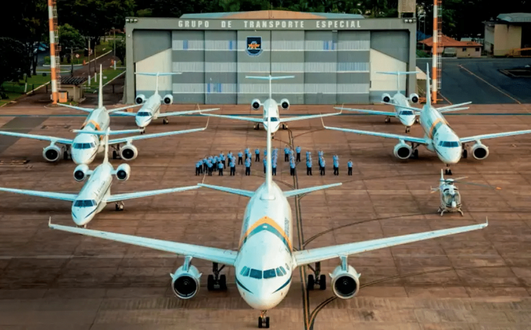 PANE SECA - Frota oficial: aviões executivos poderão ter de ficar estacionados por falta de dinheiro (FAB/Divulgação)