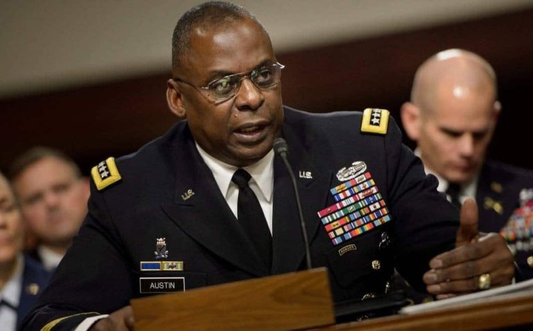 O general aposentado Lloyd Austin, cotado para ser o secretário de Defesa de Biden Foto: BRENDAN SMIALOWSKI / AFP