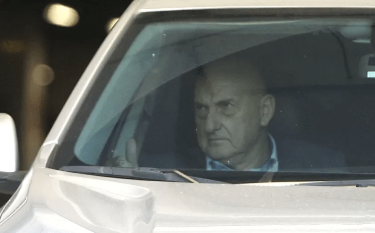 Gonçalves Dias deixou a PF pela garagem após prestar depoimento e não falou com a imprensa
Imagem: Wilton Júnior/Estadão Conteúdo