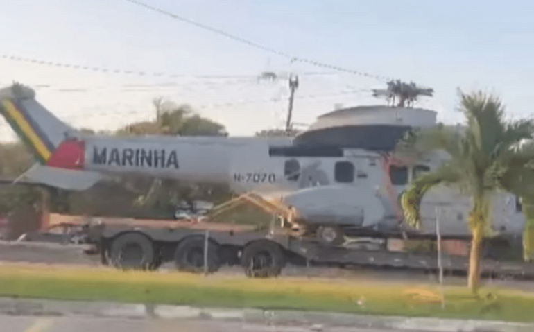 Helicóptero da Marinha tranca trânsito no interior do rj