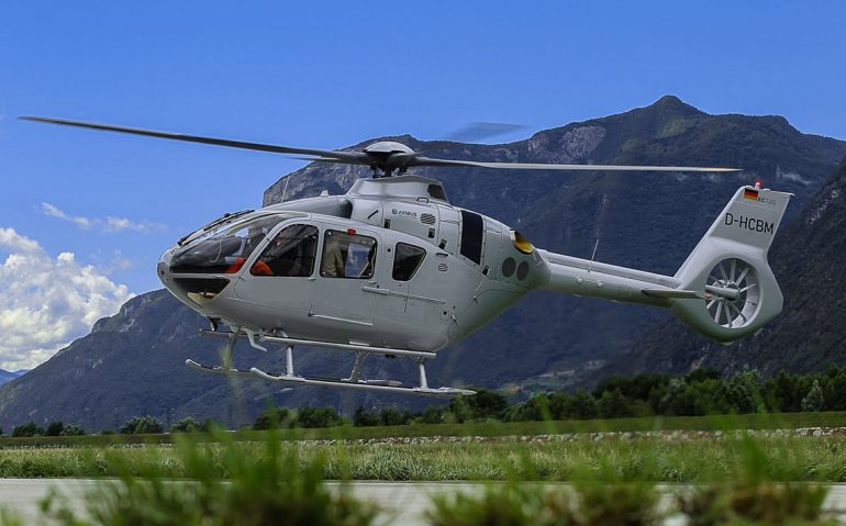 Helicóptero H135