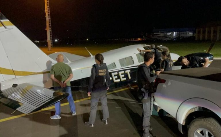 A aeronave PA-34 após interceptação e pouso – Imagem: Força Aérea Brasileira