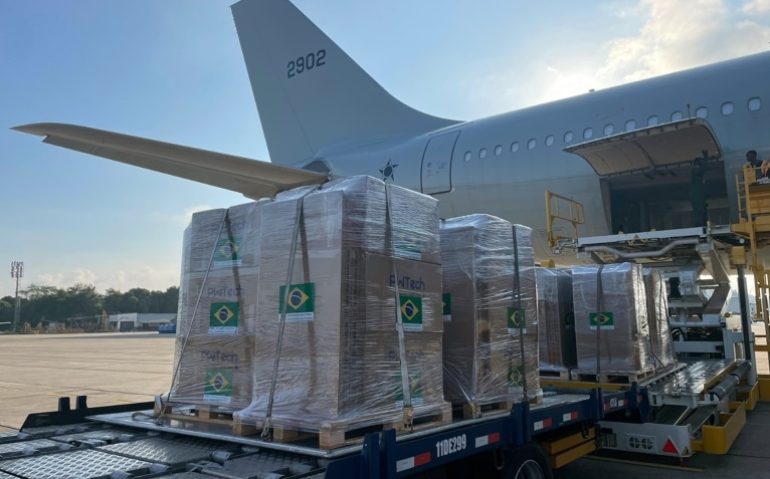 Voo de resgate leva 150 purificadores portáteis de água para ajuda humanitária na região do conflito
Imagem: Gov.br