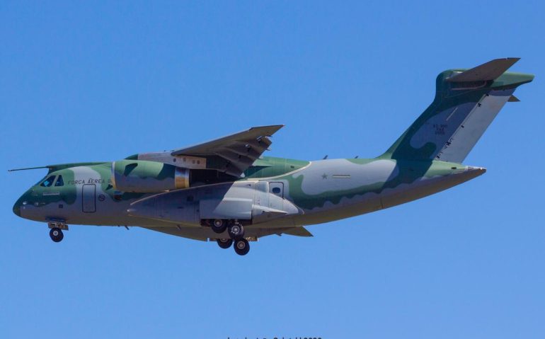 KC 390