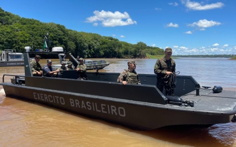 ancha Blindada de Operações Ribeirinhas (LOpRib), da Classe São Félix do Araguaia