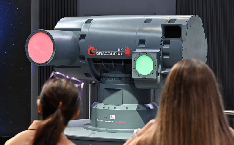 Sistema a laser DragonFire — Foto: John Keeble/Getty Images